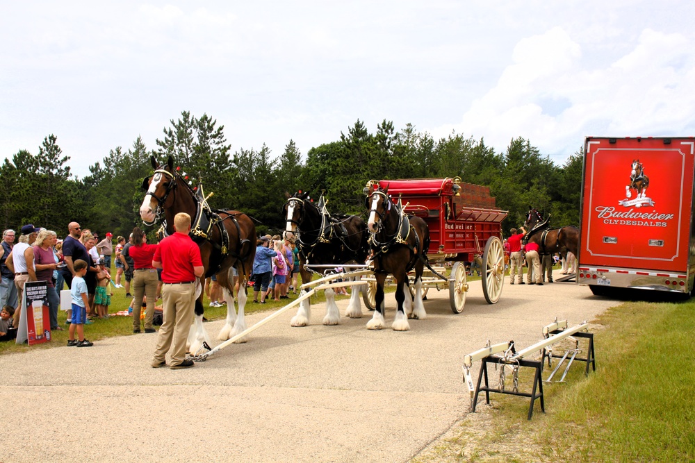 Hundreds attend Clydesdales visit to Fort McCoy; parade held at Pine View Campground