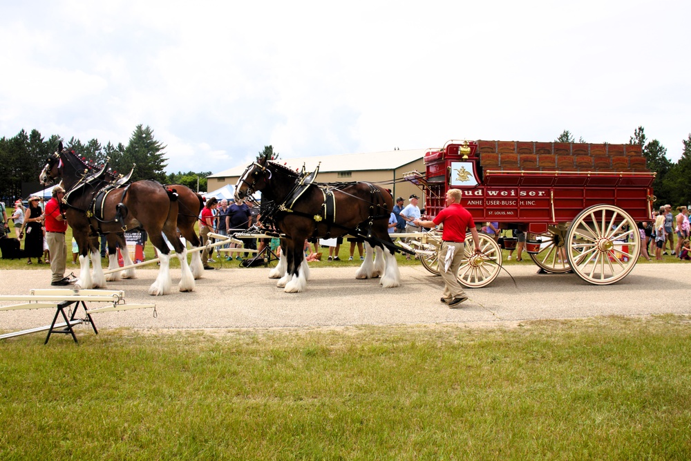 Hundreds attend Clydesdales visit to Fort McCoy; parade held at Pine View Campground