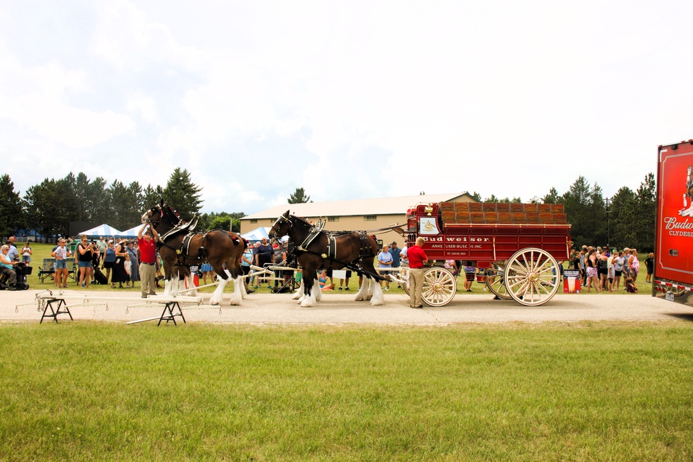 Hundreds attend Clydesdales visit to Fort McCoy; parade held at Pine View Campground