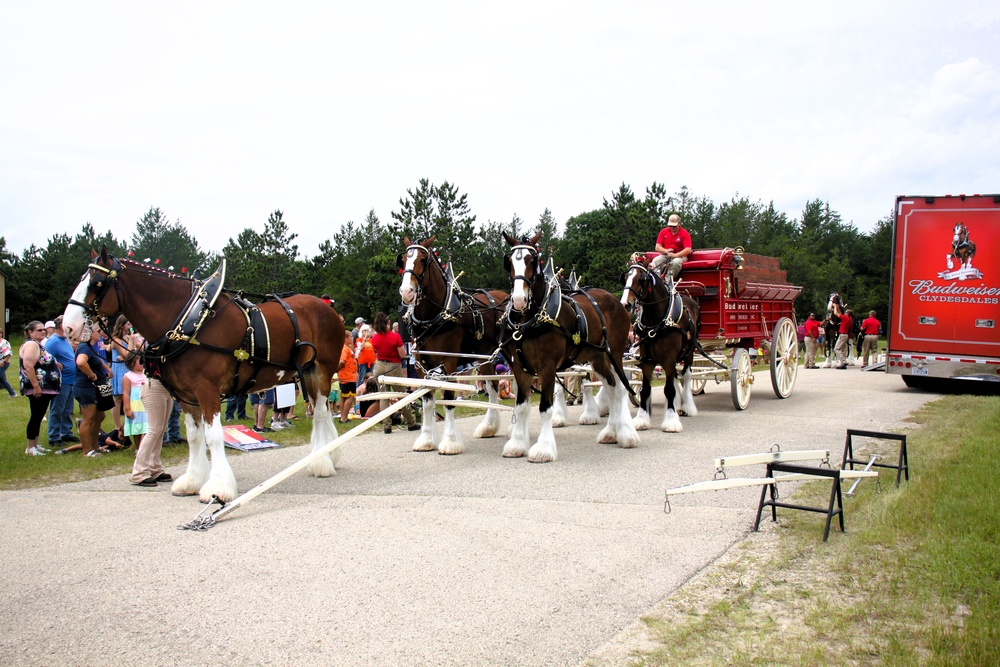 Hundreds attend Clydesdales visit to Fort McCoy; parade held at Pine View Campground