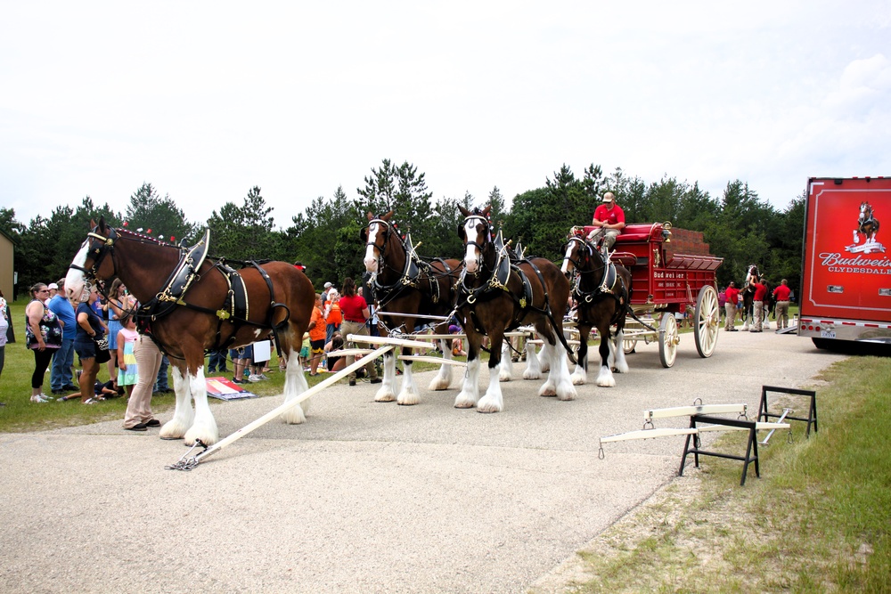 Hundreds attend Clydesdales visit to Fort McCoy; parade held at Pine View Campground