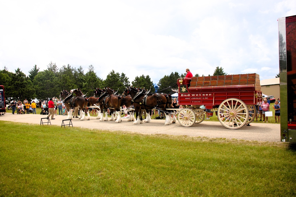 Hundreds attend Clydesdales visit to Fort McCoy; parade held at Pine View Campground