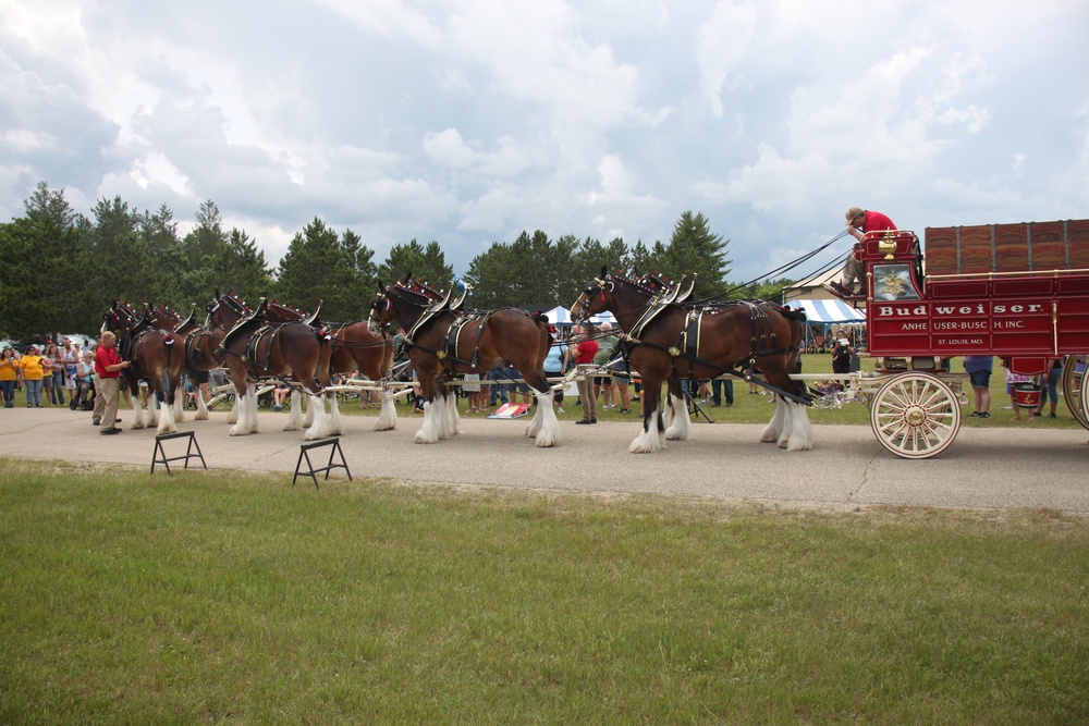 Hundreds attend Clydesdales visit to Fort McCoy; parade held at Pine View Campground
