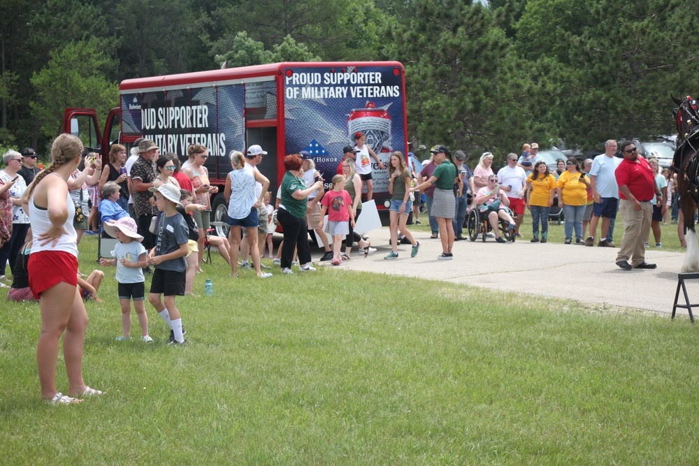 Hundreds attend Clydesdales visit to Fort McCoy; parade held at Pine View Campground