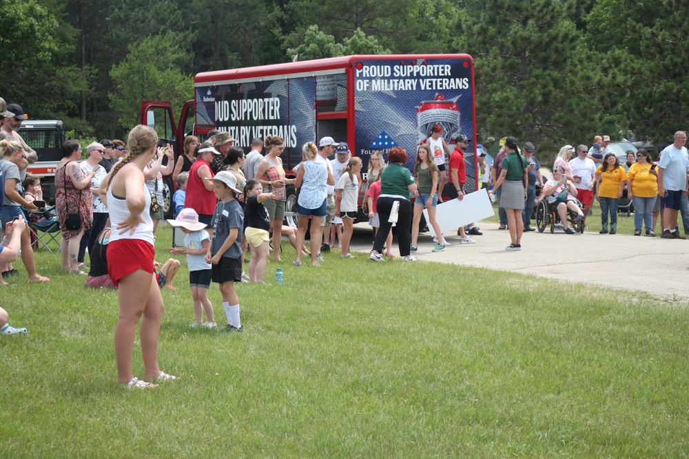 Hundreds attend Clydesdales visit to Fort McCoy; parade held at Pine View Campground