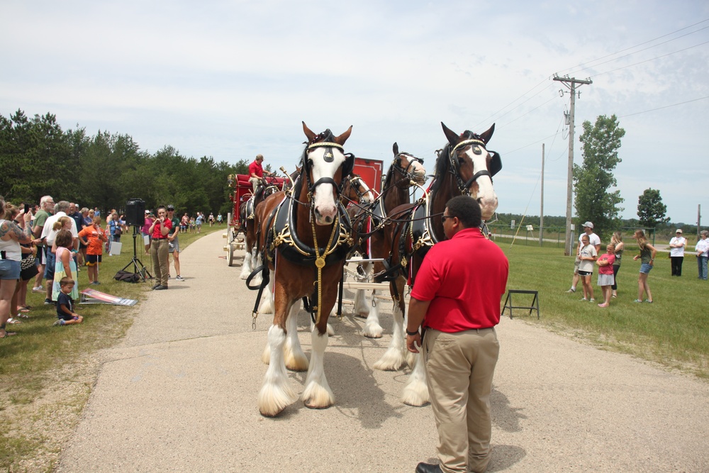 Hundreds attend Clydesdales visit to Fort McCoy; parade held at Pine View Campground