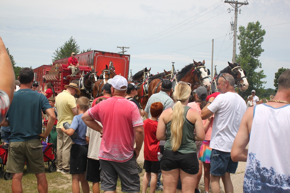 Hundreds attend Clydesdales visit to Fort McCoy; parade held at Pine View Campground