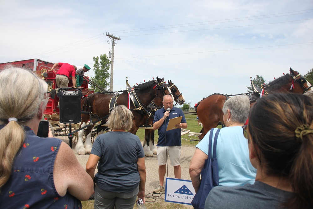 Hundreds attend Clydesdales visit to Fort McCoy; parade held at Pine View Campground