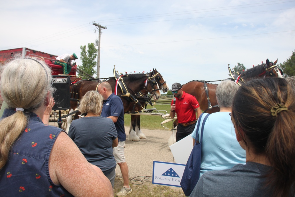 Hundreds attend Clydesdales visit to Fort McCoy; parade held at Pine View Campground