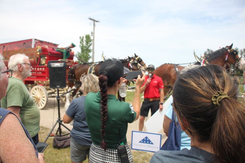 Hundreds attend Clydesdales visit to Fort McCoy; parade held at Pine View Campground