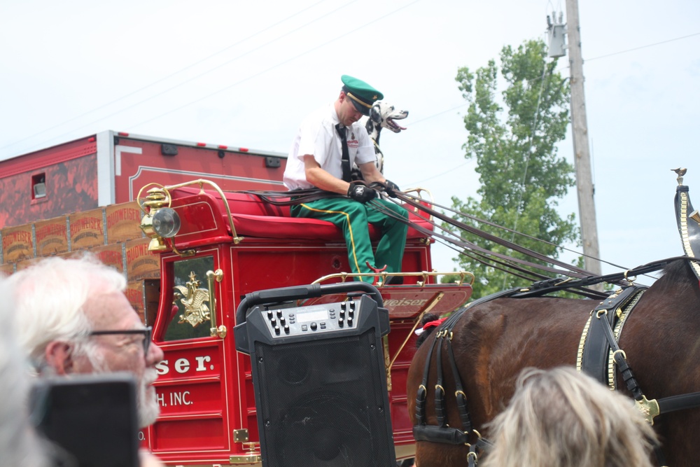 Hundreds attend Clydesdales visit to Fort McCoy; parade held at Pine View Campground