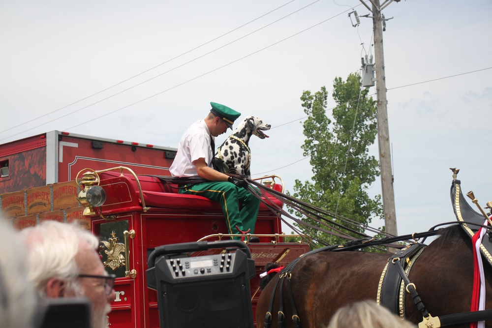 Hundreds attend Clydesdales visit to Fort McCoy; parade held at Pine View Campground