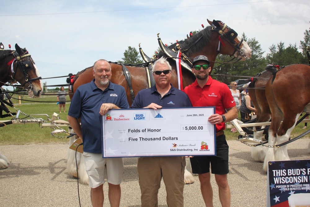 Hundreds attend Clydesdales visit to Fort McCoy; parade held at Pine View Campground