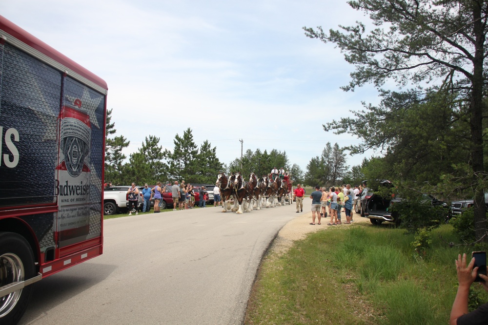 Hundreds attend Clydesdales visit to Fort McCoy; parade held at Pine View Campground