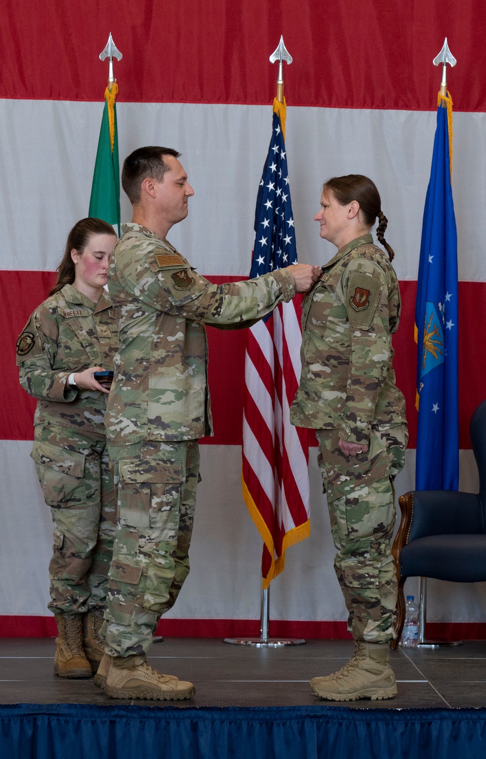 31 HCOS holds change of command