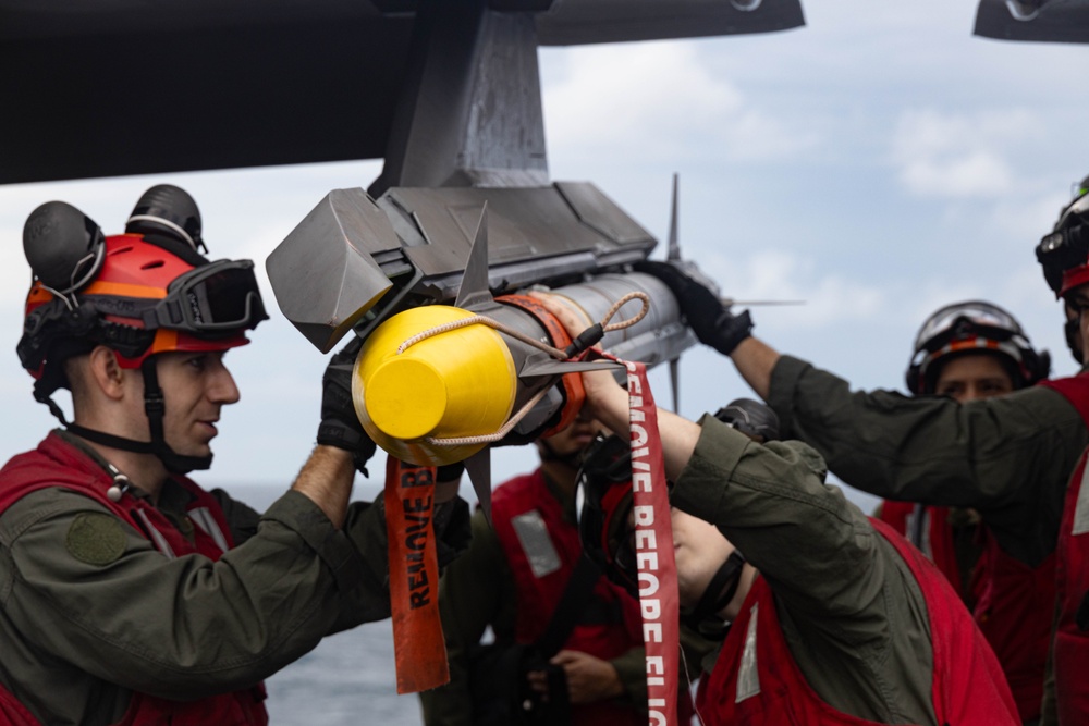 31st MEU | VMFA 242 arms F-35Bs with multi-strike capabilities