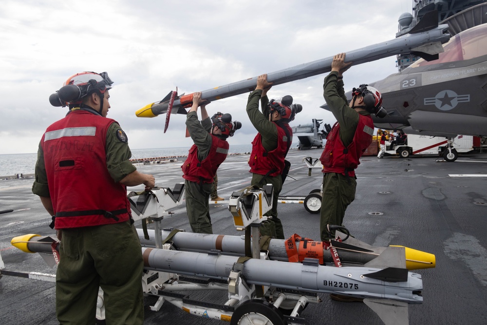 31st MEU | VMFA 242 arms F-35Bs with multi-strike capabilities