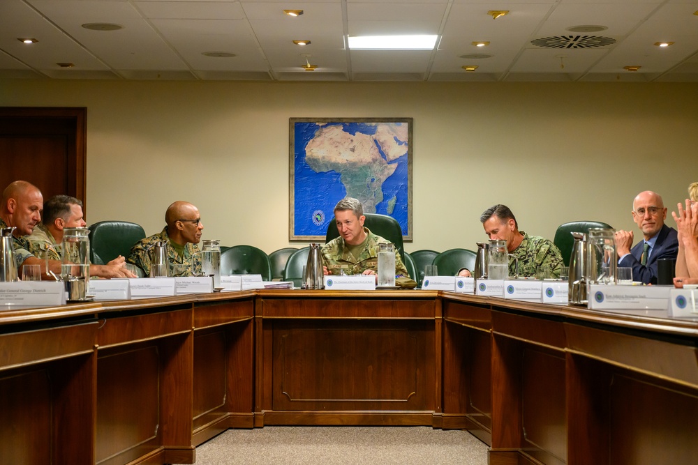 CJCS Gen. Caine meets with U.S. Africa Command leadership in a Senior Leader Roundtable meeting.