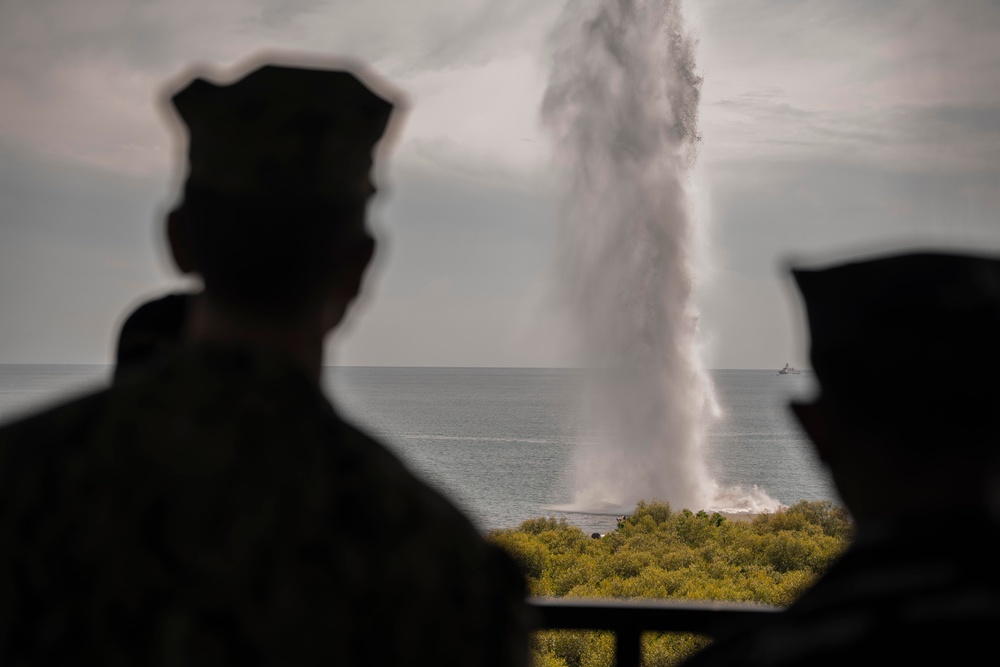 U.S., Indonesian Navies Conclude CARAT Indonesia 2025
