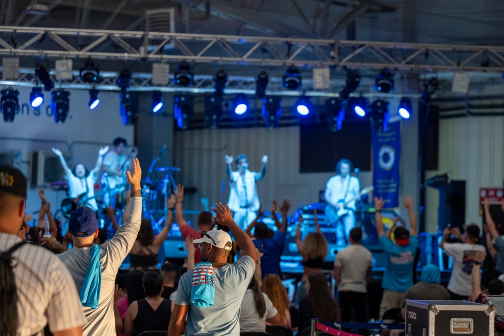 Heat Wave Concert Series Rocks Incirlik Air Base Heat Wave Concert Series Rocks Incirlik Air Base