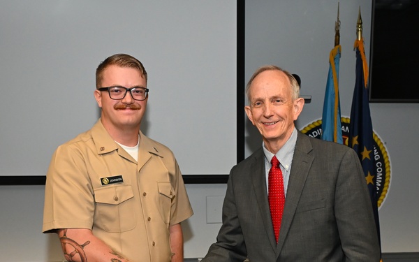 DHA Acting Director visits NH Jacksonville