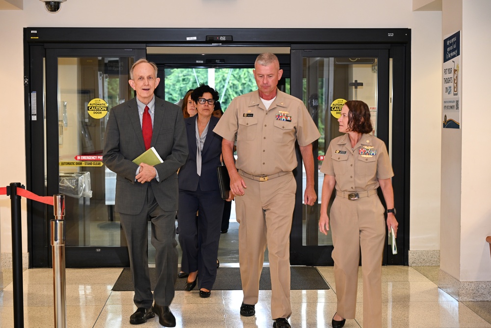 DHA Acting Director visits NH Jacksonville