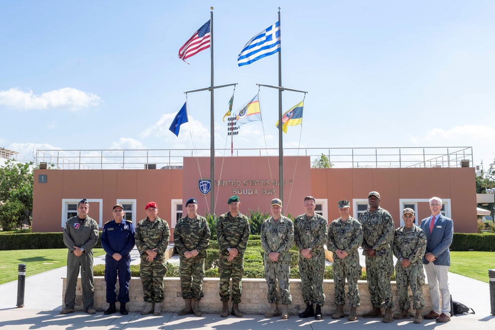 Adm. Munsch visits NSA Souda Bay and USS Thomas Hudner (116)