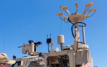 Adm. Munsch visits NSA Souda Bay and USS Thomas Hudner (116)