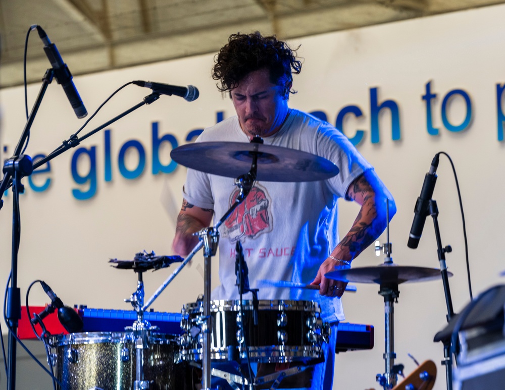 Heat Wave Concert Series Rocks Incirlik Air Base