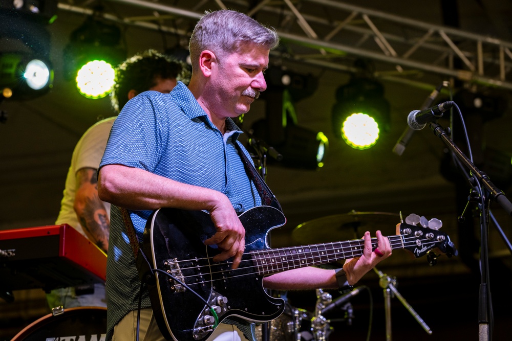Heat Wave Concert Series Rocks Incirlik Air Base