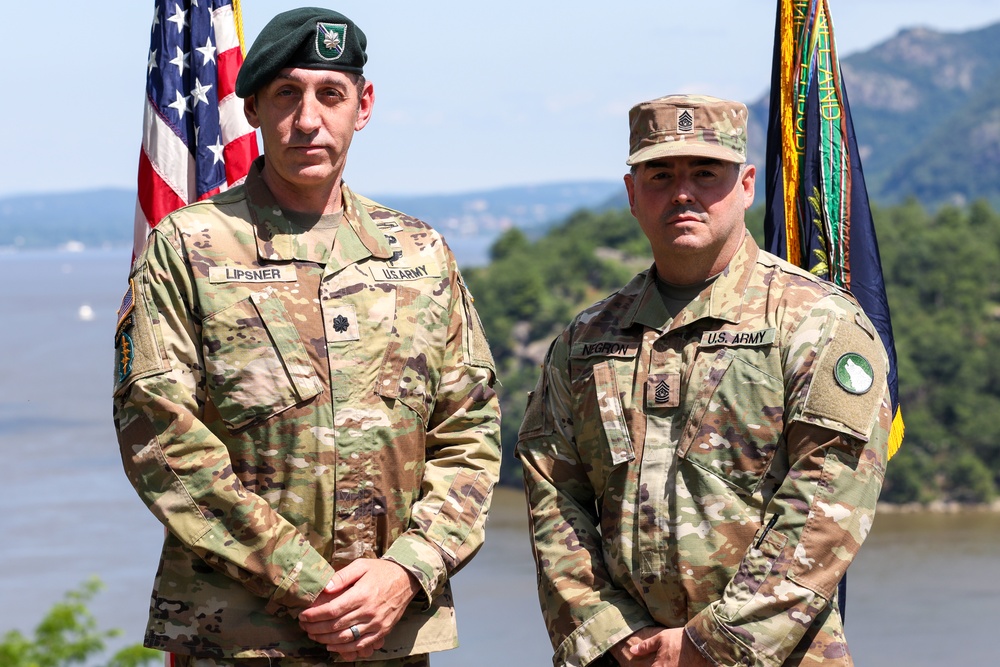 3rd Battalion, 304th Regiment Hosts Change of Command