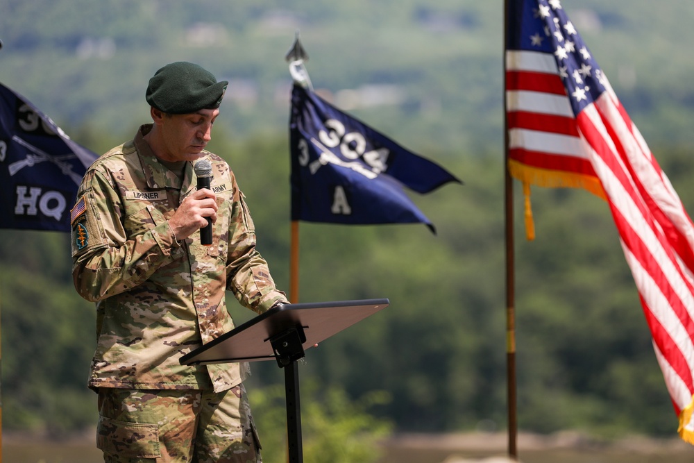 3rd Battalion, 304th Regiment Hosts Change of Command