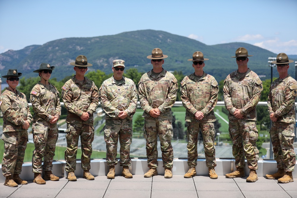 3rd Battalion, 304th Regiment Hosts Change of Command