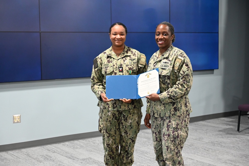 Funeral Honors Sailor Named Junior Sailor of the Year at NSA Philadelphia
