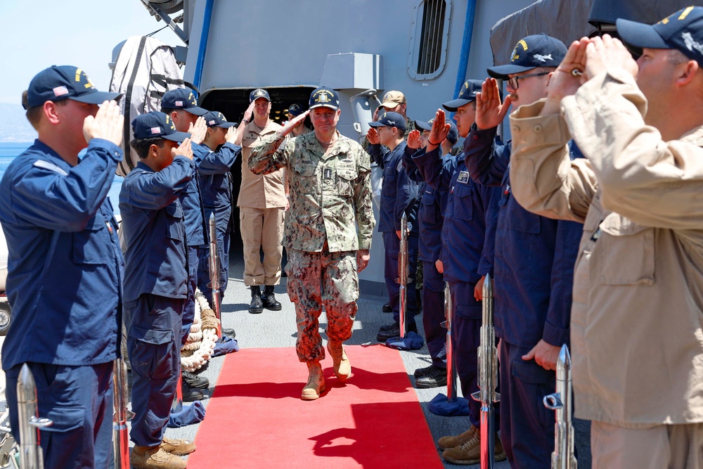 Chairman of the Joint Chiefs of Staff and Commander, U.S. Naval Forces Europe-Africa Visits USS Thomas Hudner (DDG 116)