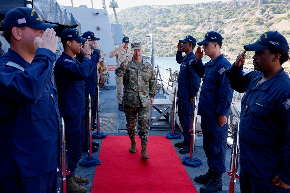 Chairman of the Joint Chiefs of Staff and Commander, U.S. Naval Forces Europe-Africa Visits USS Thomas Hudner (DDG 116)