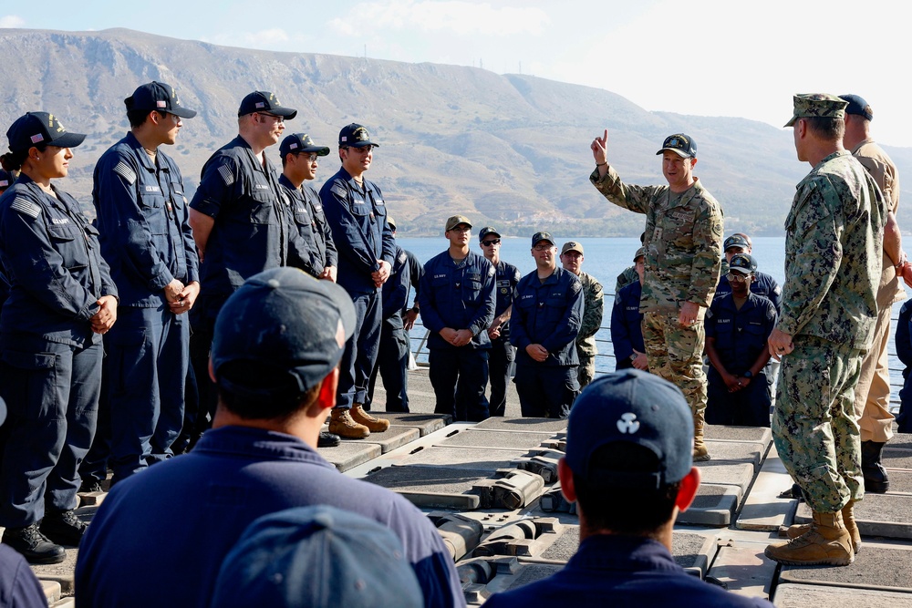 Chairman of the Joint Chiefs of Staff and Commander, U.S. Naval Forces Europe-Africa Visits USS Thomas Hudner (DDG 116)