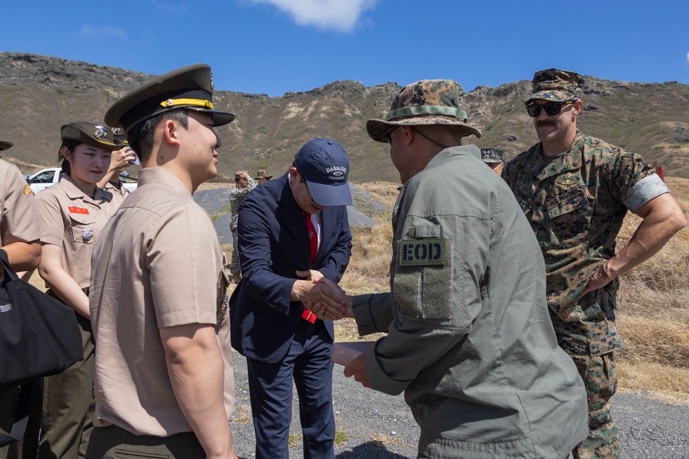 Republic of Korea Danguk University ROTC Students visit MCBH