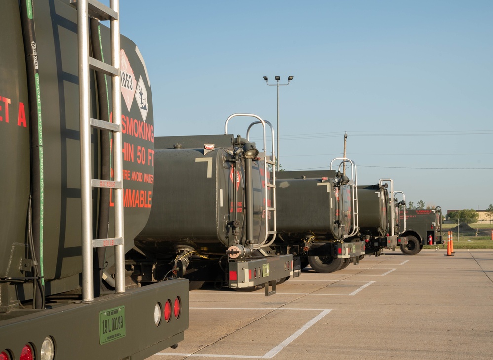 5LRS petroleum, oil and lubricant flight fuels readiness