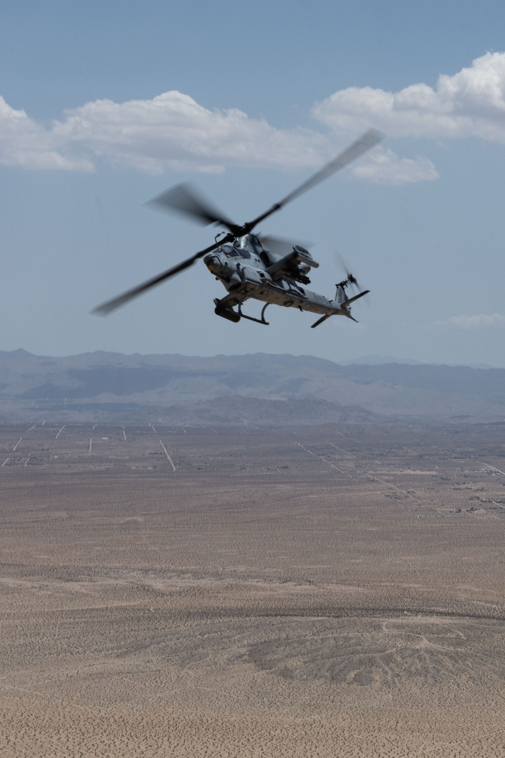 HMLA 773 conducts flight and FARP operations