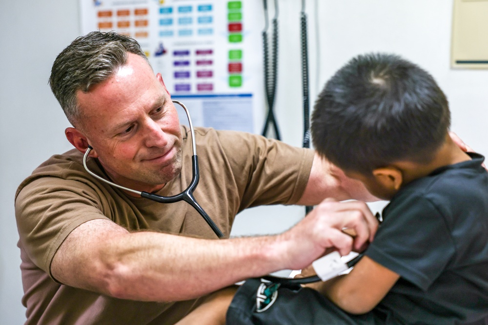 USNS Comfort hospital ship supports local health clinic