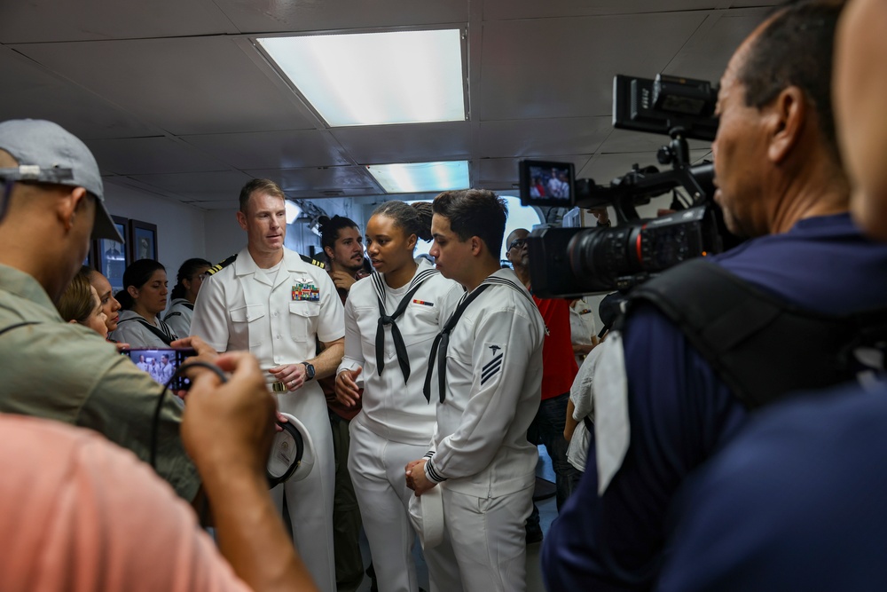 CP25 Media Tours aboard USNS Comfort