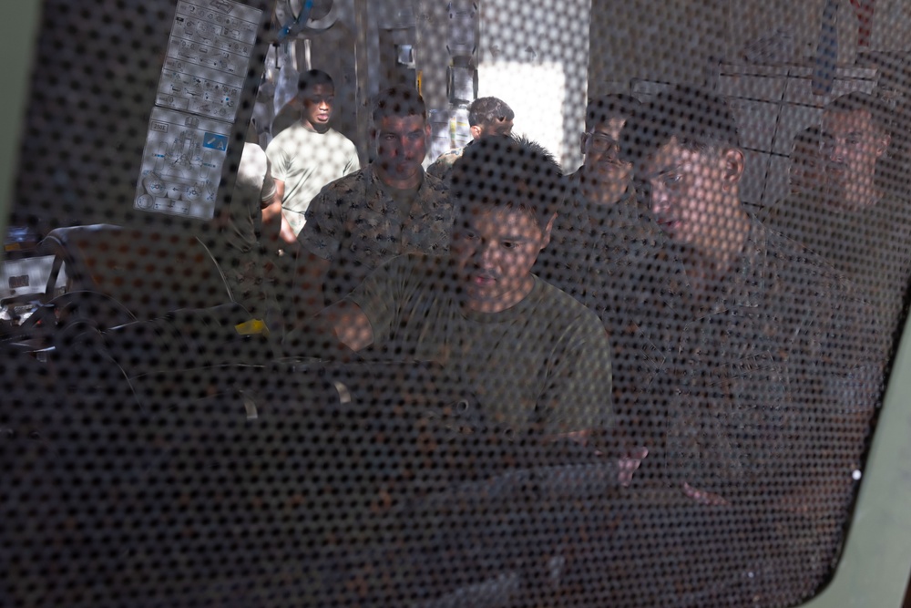 7th Communication Battalion| Marines Conduct Diagnostics on Diesel Motor