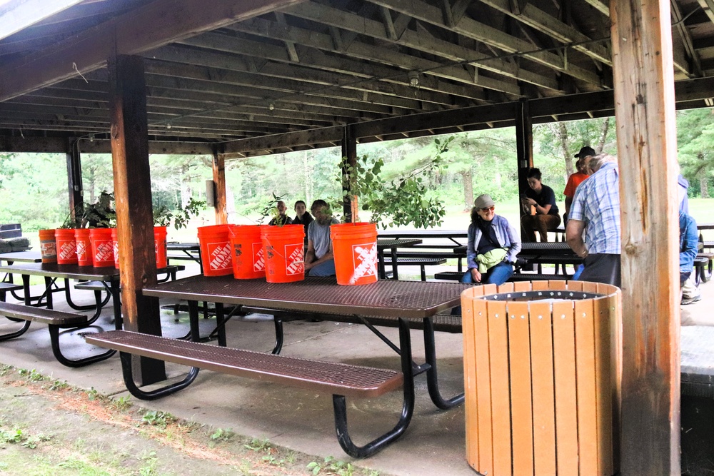Fort McCoy Field Day: Invasive species working group holds 2025 event at installation