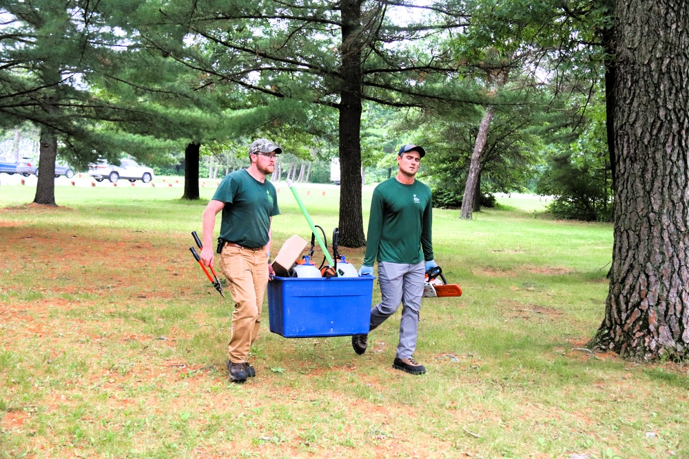 Fort McCoy Field Day: Invasive species working group holds 2025 event at installation