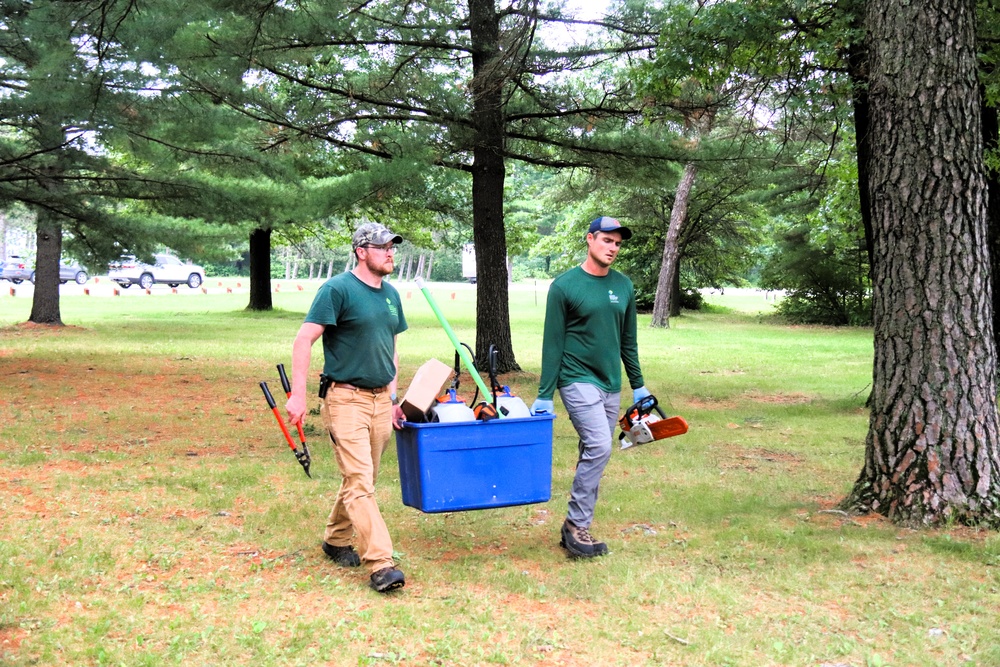 Fort McCoy Field Day: Invasive species working group holds 2025 event at installation