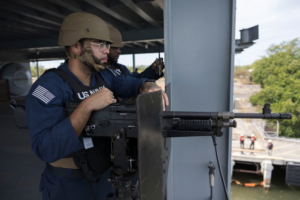 USS Frank Cable departs from Joint Base Pearl Harbor-Hickam