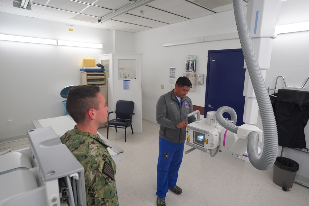 Hawaii-Born Sailor Honored as Navy’s Top Junior Radiology Technician