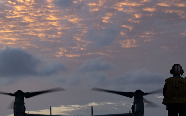 31st MEU | VMM 265 (Rein.) conducts flight operations