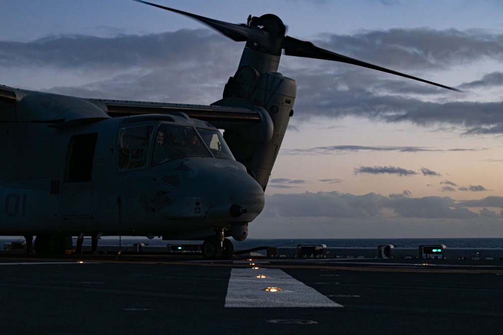 31st MEU | VMM 265 (Rein.) conducts flight operations